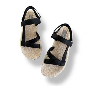 Everlane Teddy Sport Sandal Sherpa Lined Black W/ Cream Faux Fur Sole Size 8 NEW